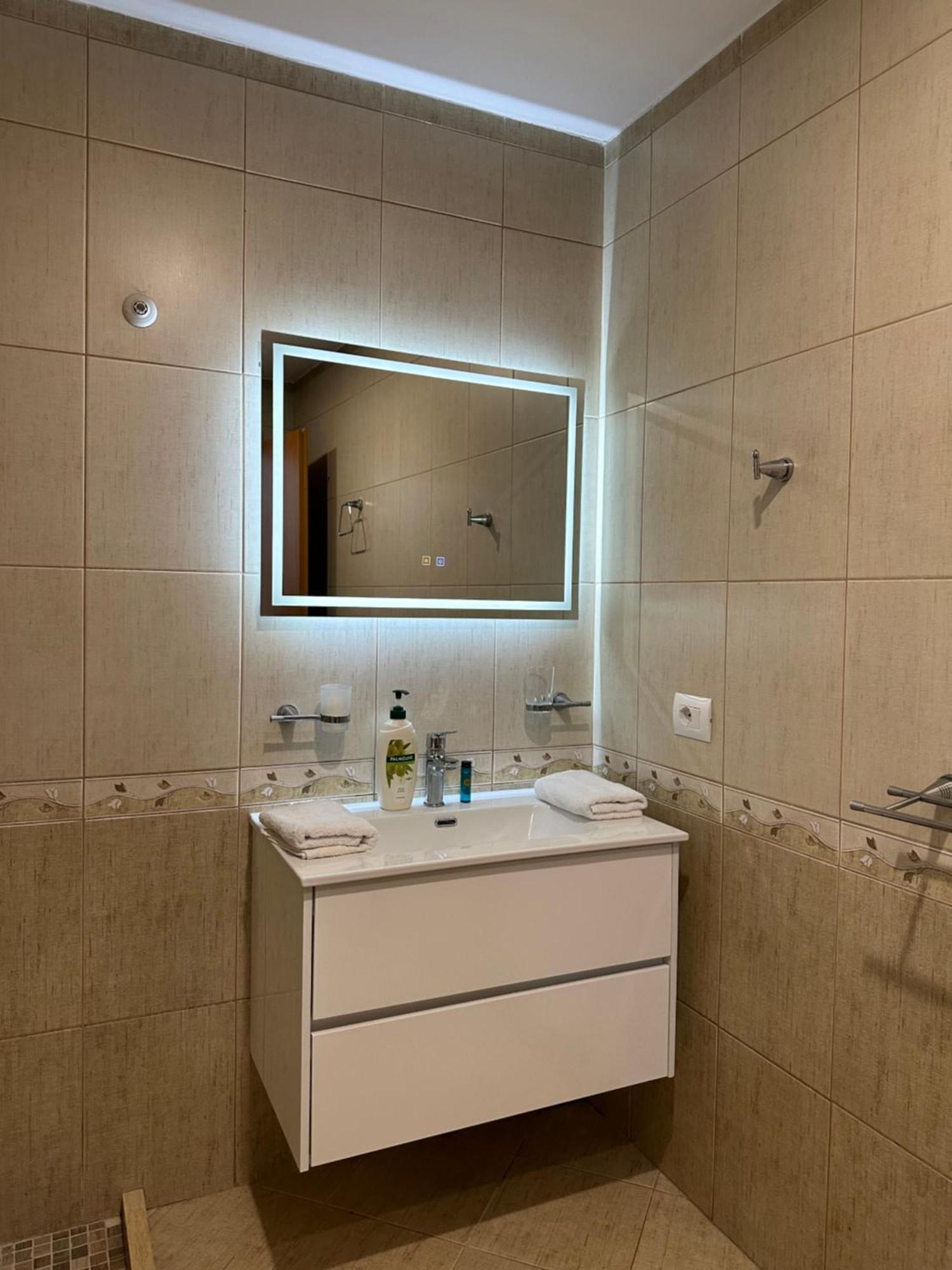 Olis Place Tirana Exteriér fotografie